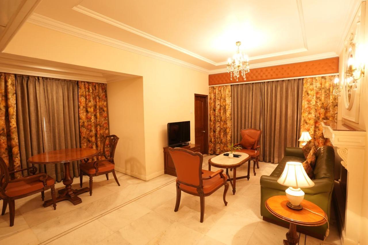 Hotel Hardeo Nagpur Exterior photo