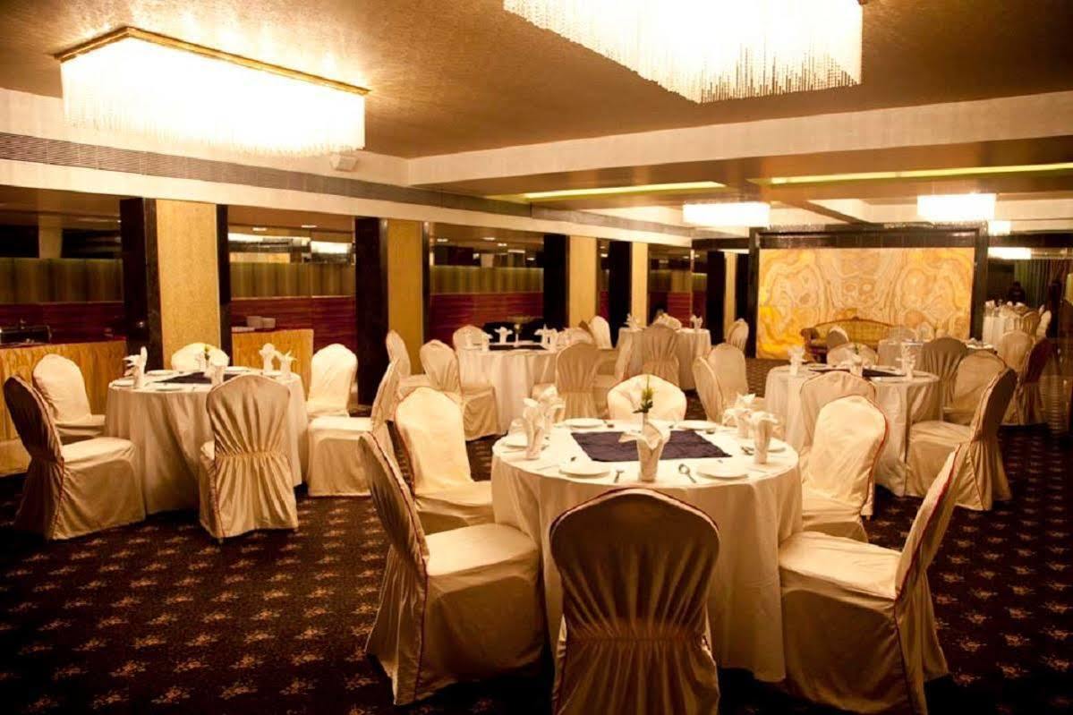 Hotel Hardeo Nagpur Exterior photo